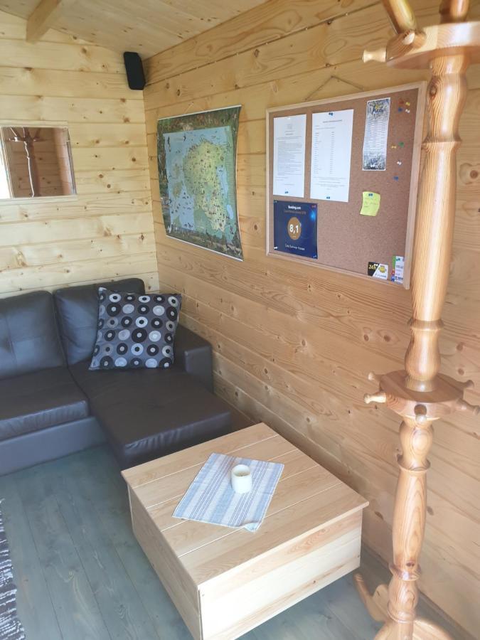 Cozy Summer House With Free Parking Near City Center & Beach Kuressaare Exterior photo