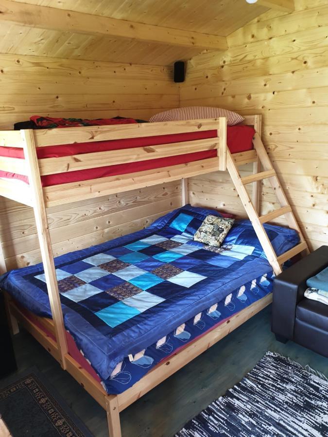 Cozy Summer House With Free Parking Near City Center & Beach Kuressaare Exterior photo